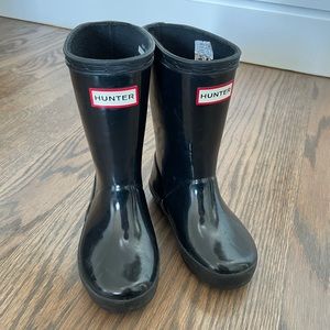 Hunter Glossy Black Boots, size 8 US (24)